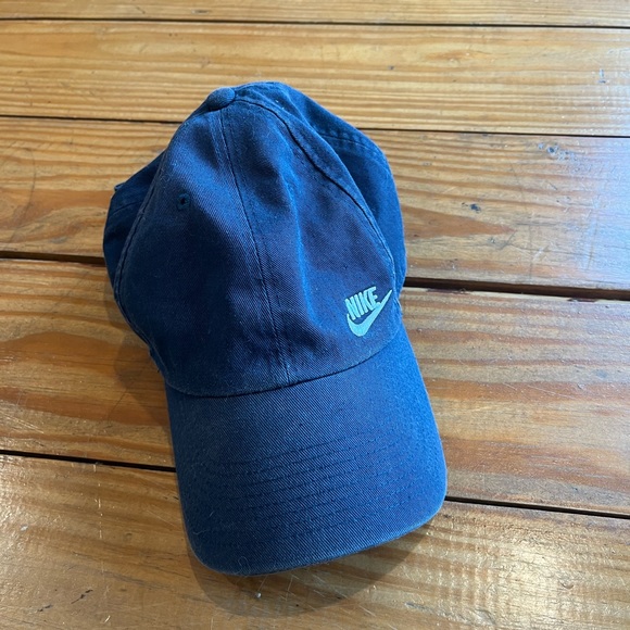 Nike Accessories - (242) *NIKE HAT*